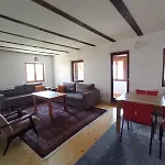 Druga Prica 山林小屋 *