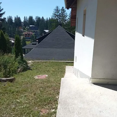 Druga Prica Деревянный коттедж *