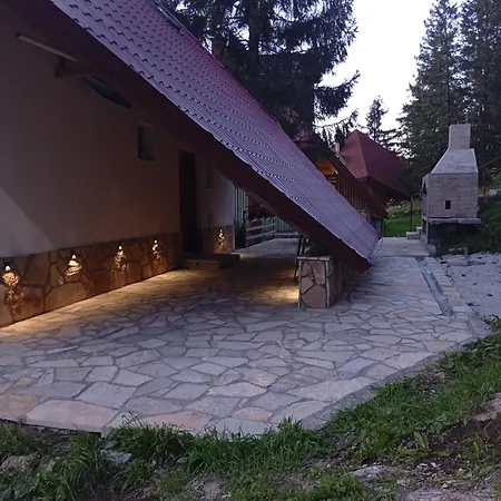 Druga Prica Деревянный коттедж Власич